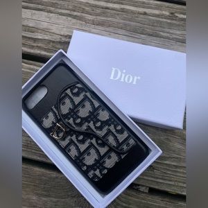 iPhone 11 Phone Case Built in Card holder Comes with Glass Screen Protector NEW